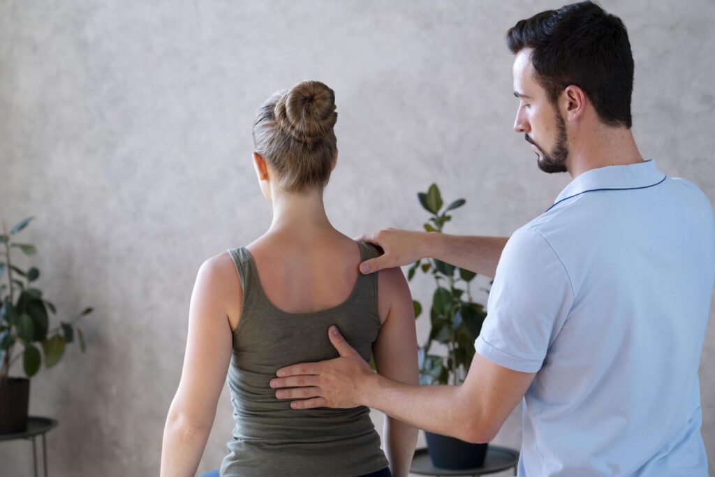 5 Signs Your Shoulder Pain Needs Physical Therapy